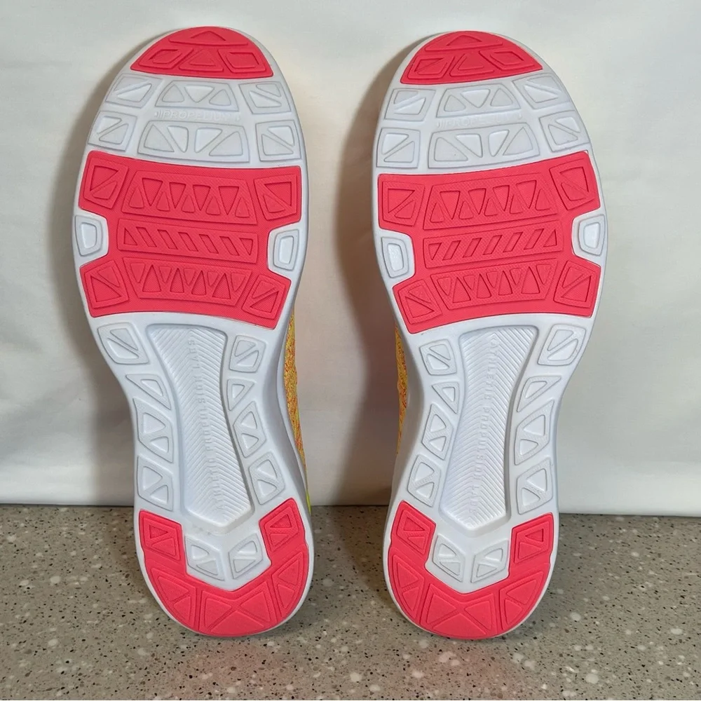 Men’s APL Athletics Propulsion Labs TechLoom Wave Size 12 New in Box Magenta/Mel